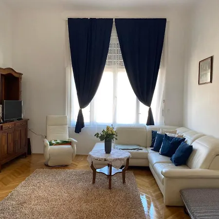 Bartok Szallo Apartment