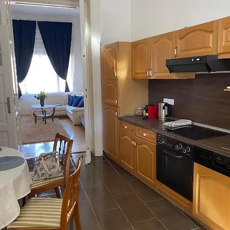 Bartok Szallo * Baja